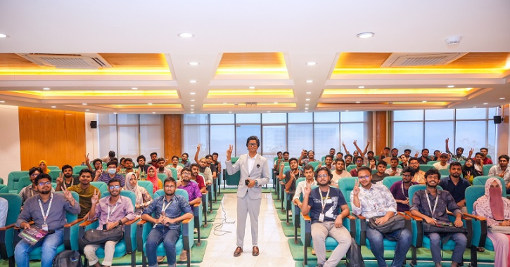 শিক্ষার্থীদের সর্বাধুনিক এআই টুলের সঙ্গে পরিচয় করাল ড্যাফোডিল শিক্ষার্থীদের সর্বাধুনিক এআই টুলের সঙ্গে পরিচয় করাল ড্যাফোডিল
